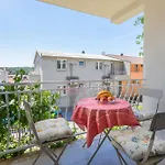 Miandmi Apartment Makarska