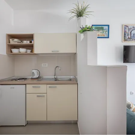 Miandmi Appartement Makarska