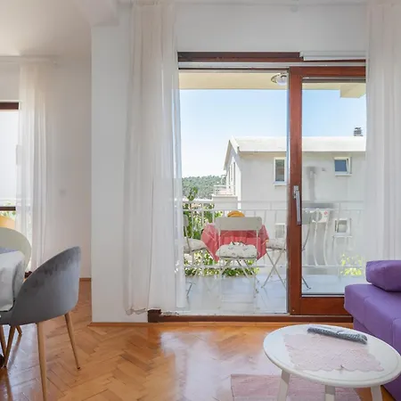 Appartement Miandmi Makarska