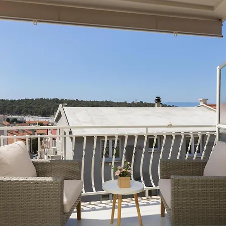 Miandmi Apartman *