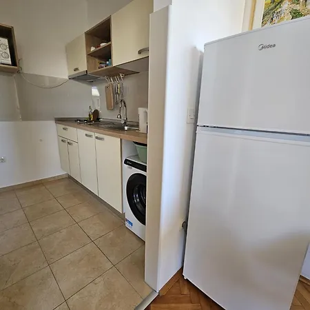 Miandmi Apartman *