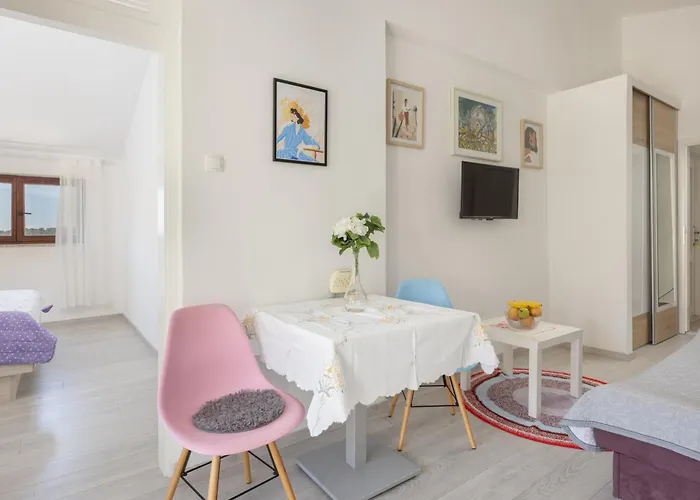 Miandmi Apartment Makarska